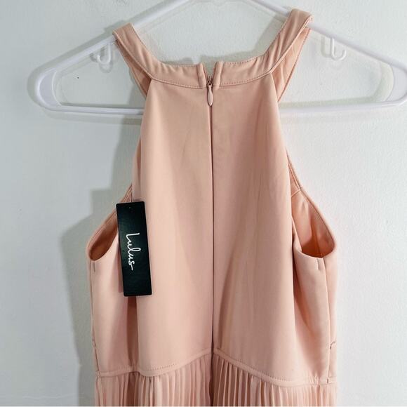 Lulu’s Ode To Romance Blush Pink Chiffon Pleated Keyhole Halter Maxi Dress Small - Picture 15 of 16
